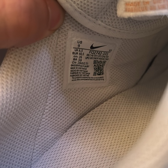 Nike Air Force 1 ‘07 Size 9 US WMNS SKU FQ2742-101 - Picture 7 of 8